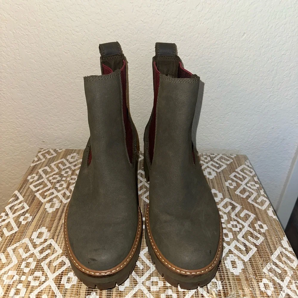 Timberland Olive and Burgundy Ankle Boots - Picture 1 of 4